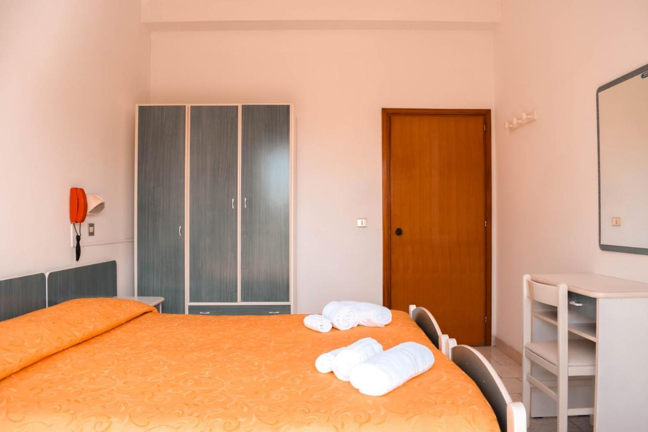 Hotel Zeus Cervia Kültér fotó