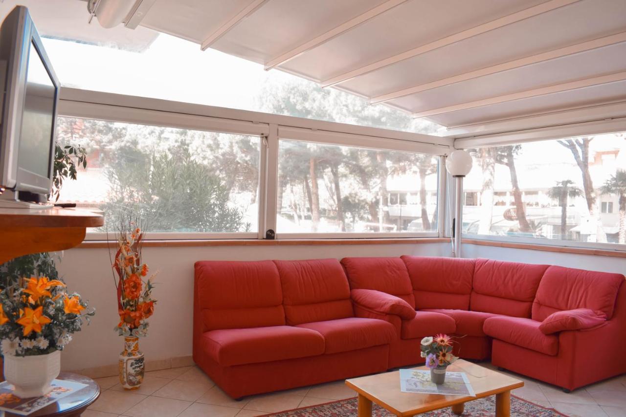 Hotel Zeus Cervia Kültér fotó