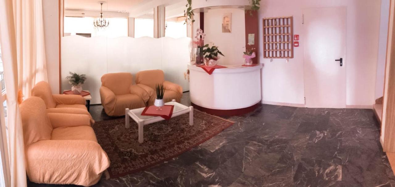 Hotel Zeus Cervia Kültér fotó