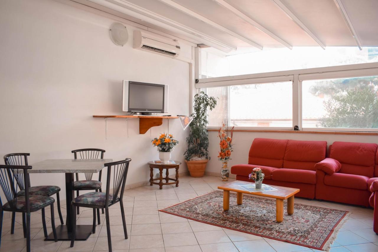 Hotel Zeus Cervia Kültér fotó