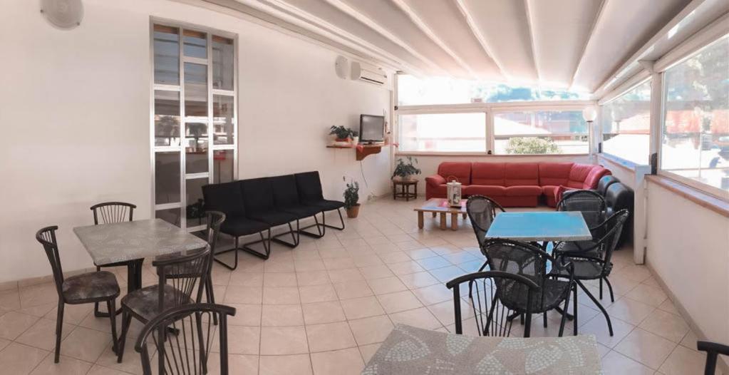 Hotel Zeus Cervia Kültér fotó