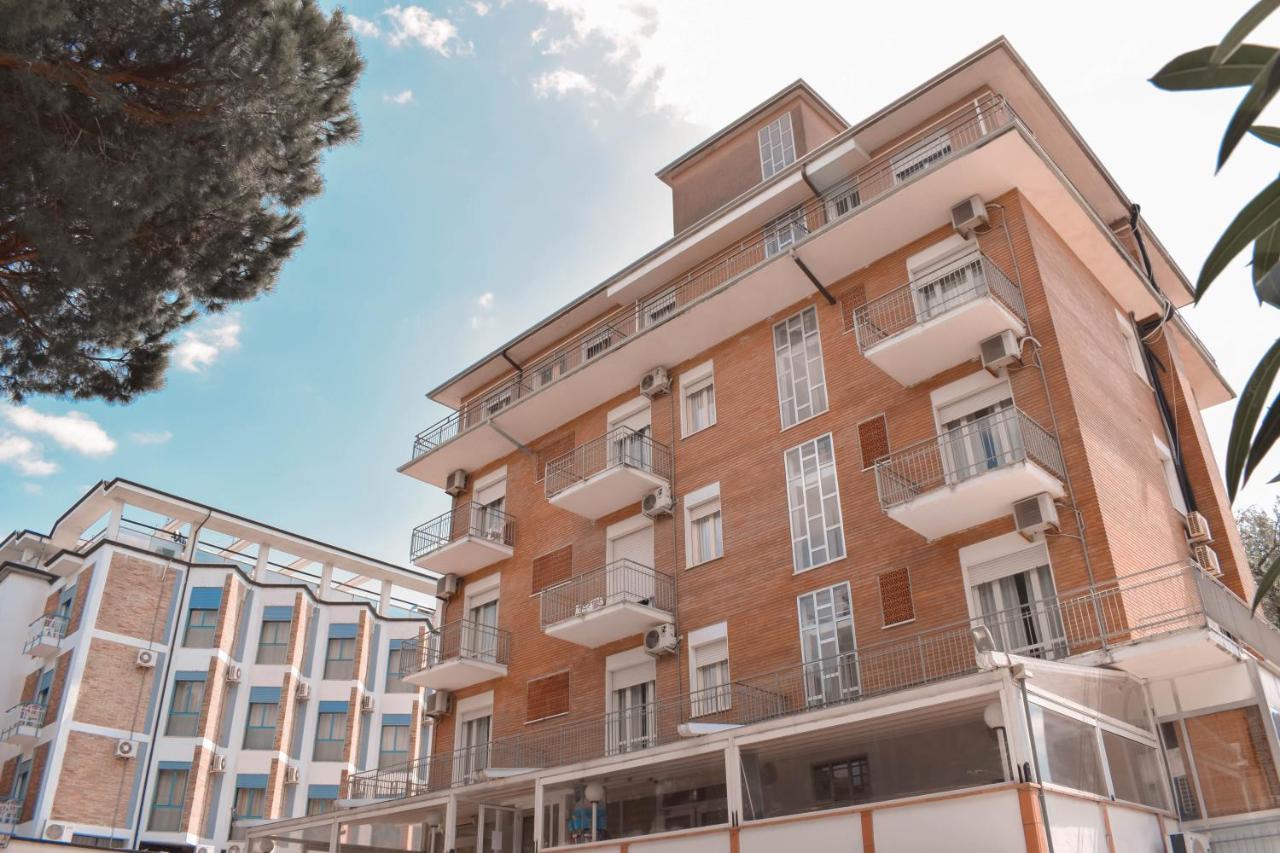 Hotel Zeus Cervia Kültér fotó
